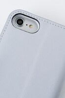 QUELLモデルのスマホケース。