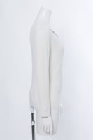 Growthモデルのニット。