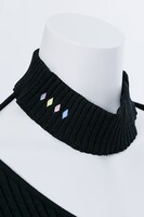 SolidSモデルのニット。