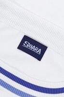 SOARAモデルのニット。