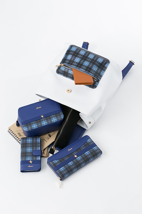 SOARAモデルのバッグ。