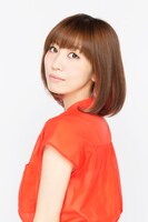 ゲスト出演する安済知佳。