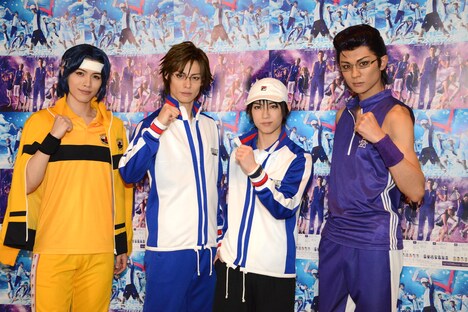 左から幸村精市役の立石俊樹、手塚国光役の宇野結也、越前リョーマ役の阿久津仁愛、木手永四郎役の武藤賢人。