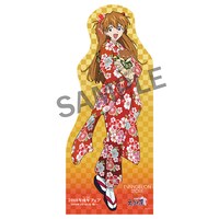 各店頭に設置され、抽選で1名にプレゼントされる「アスカ スタンドパネル」。