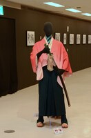 「煉獄に笑う ～舞台×原作～展」の様子。
