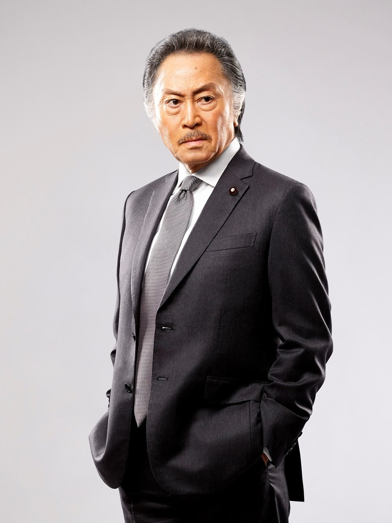 北大路欣也扮する鯉淵慶一郎。
