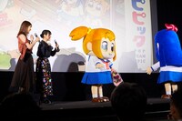 ステージ上をうろうろするポプ子とピピ美。