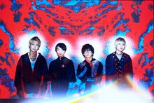 エンディングテーマを手がけるBLUE ENCOUNT。