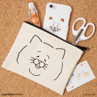 「ネコノヒー success!! ポーチ」の使用イメージ。