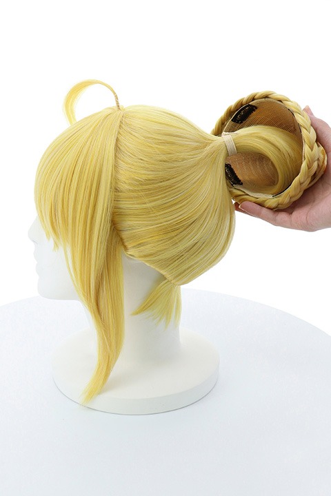 「キャラクターウィッグ（セイバー）」