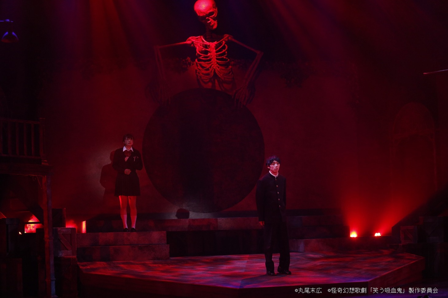 「怪奇幻想歌劇『笑う吸血鬼』」ゲネプロの様子。