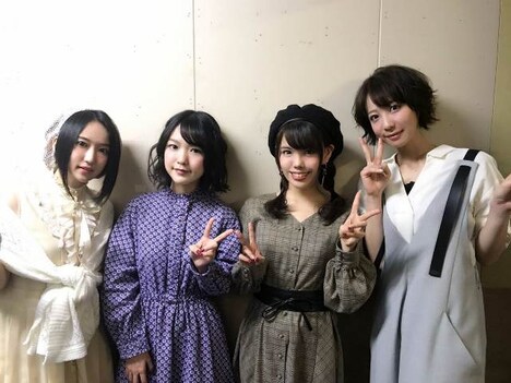 左から悠木碧、下地紫野、松田利冴、安済知佳。