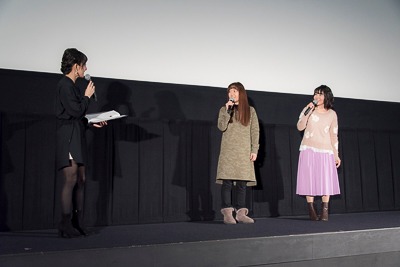 「劇場版 カードキャプターさくら 封印されたカード」リバイバル上映の舞台挨拶の様子。