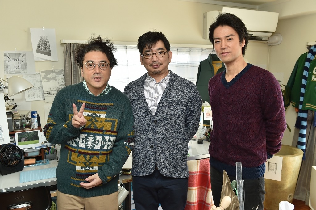 左からスズキ次郎役のムロツヨシ、劇中マンガの監修を務める甘詰留太、吉崎幸次郎役の桐谷健太。