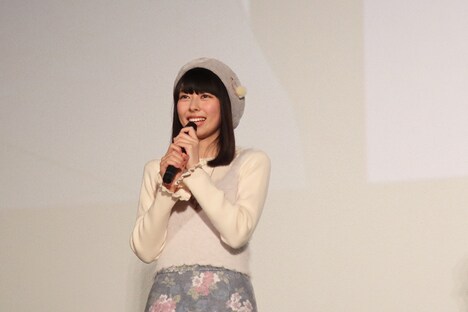 先行上映会のトークの様子。