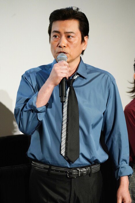 近藤正己役の平田広明。