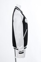 ヨーコモデルのスカジャン