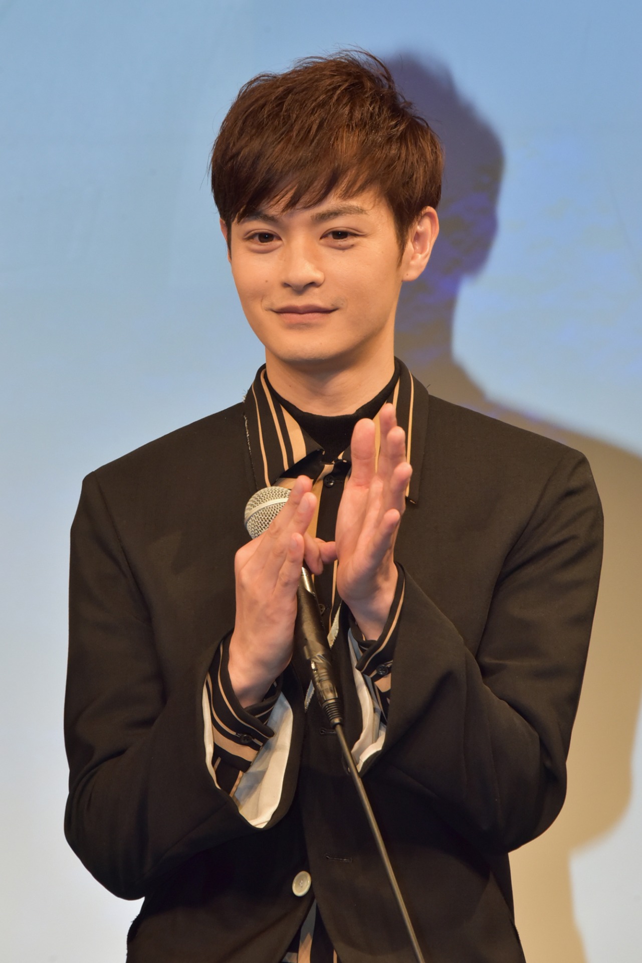 瀬戸康史