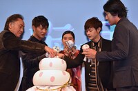 ドラマ「海月姫」第1話完成披露試写会の様子。