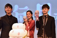 ドラマ「海月姫」第1話完成披露試写会の様子。