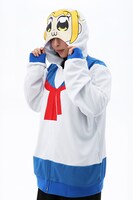 「ポプ子になりきれるパーカー」の着用イメージ。