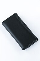 アニメ「ジョーカー・ゲーム」モデルの長財布。