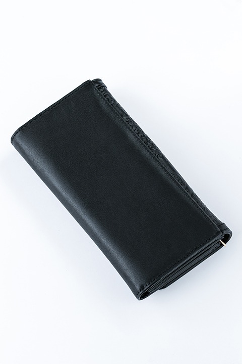 アニメ「ジョーカー・ゲーム」モデルの長財布。