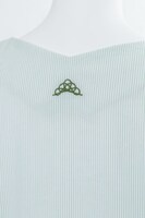 チョロ松モデルのブラウス。