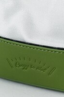 チョロ松モデルのバッグ。