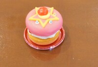 「セーラームーン・コンパクト・ケーキ～ストロベリーレアチーズ～」