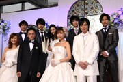 下段左から、井筒里奈役の松本まりか、井筒渡役の中村倫也、森高杏寿役の仲里依紗、森高純平役の塚本高史。上段左から春田龍馬役の平岡祐太、黒井由伸役の山田裕貴、坂口麗華役の壇蜜、小泉駿役の飯島寛騎、一ノ瀬真人役の岡田龍太郎。