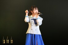 桃井はつり役の豊田萌絵。