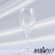 グラスの表面。