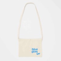 サコッシュの1種。