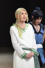 スオウ役の崎山つばさ。