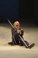 舞台「クジラの子らは砂上に歌う」ゲネプロの様子。