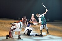 舞台「クジラの子らは砂上に歌う」ゲネプロより。