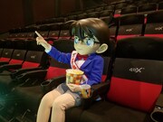 「名探偵コナン 純黒の悪夢（ナイトメア）」のアトラクション型4D上映を楽しむコナン。