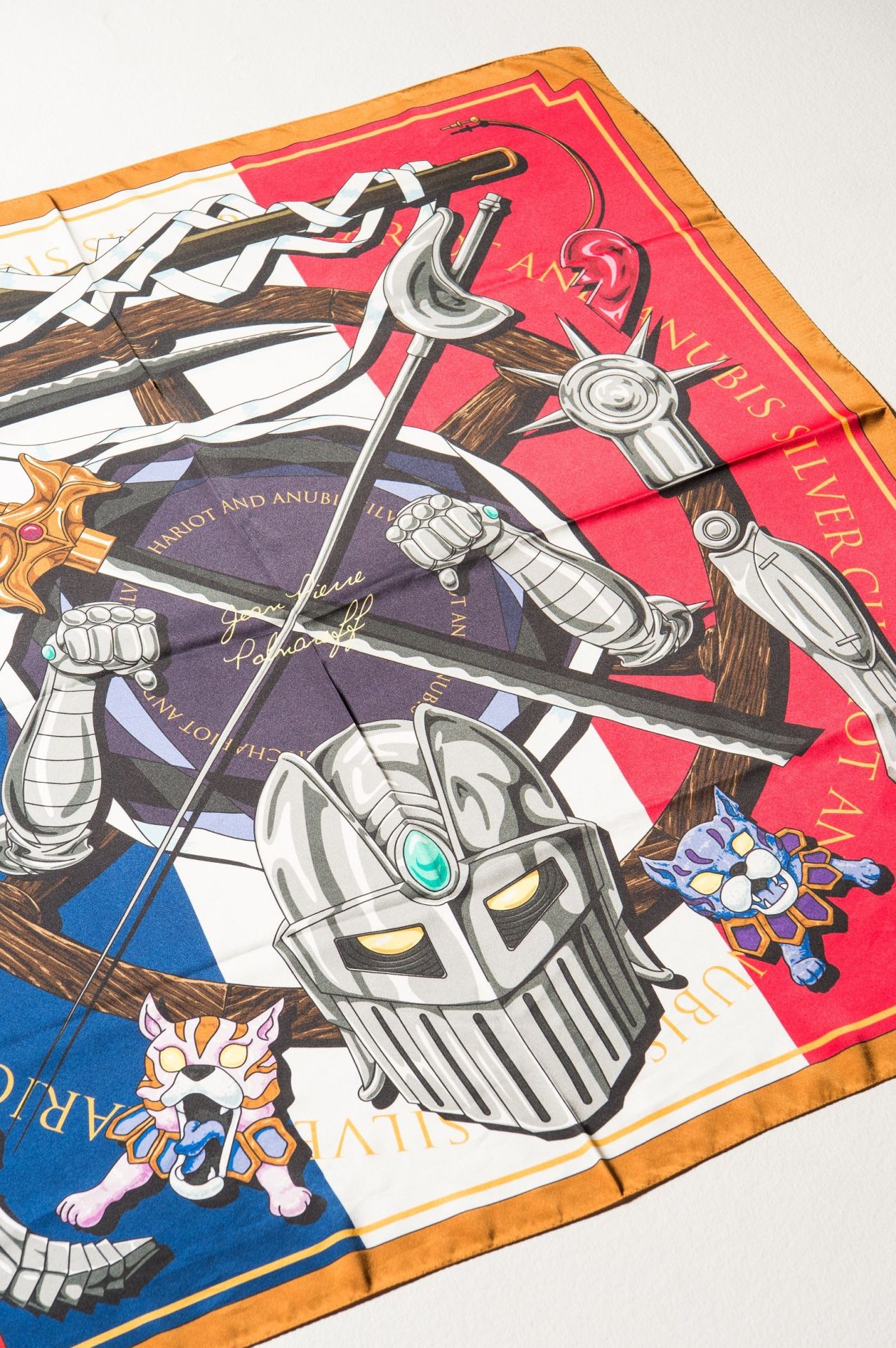 「Silver chariot scarf」