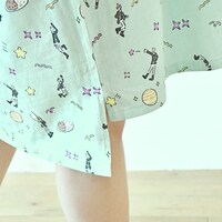 「ゆったりワンピース」Jupiterモデルの着用イメージ。