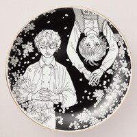 「エドガー＆アラン～春の夢～」の絵皿。