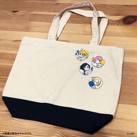 缶バッジの使用イメージ。