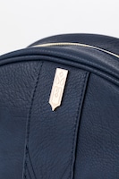 セイバーモデルのショルダーバッグ。