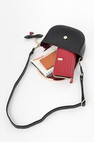 遠坂凛モデルのショルダーバッグ。