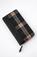 アーチャーモデルの長財布。