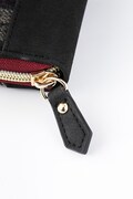 アーチャーモデルの長財布。