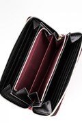 アーチャーモデルの長財布。