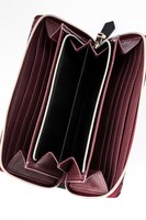 遠坂凛モデルの長財布。