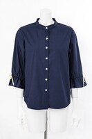 セイバーモデルのブラウス。