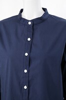 セイバーモデルのブラウス。